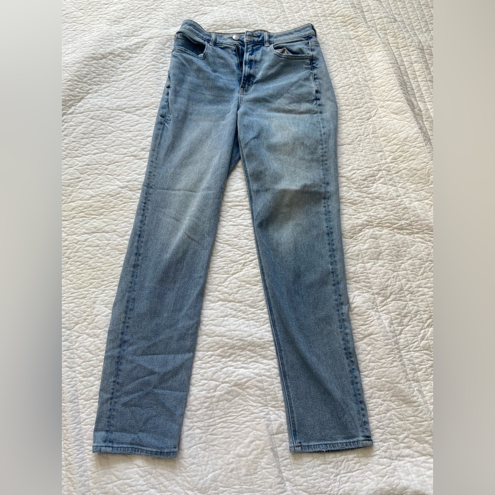 American Eagle. Like new. Size 6 extra long